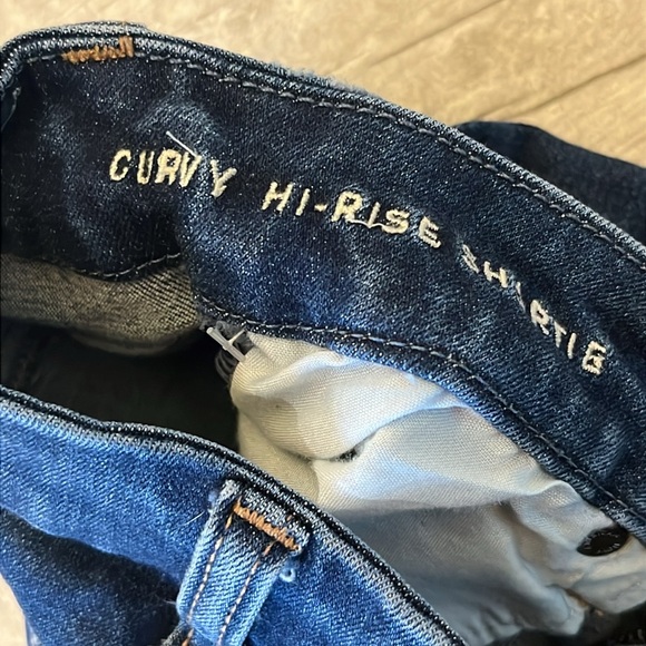 American Eagle Women’s Shorts‎ Next Level Stretch Curvy Hi-Rise Shortie Size 0 - Picture 2 of 8